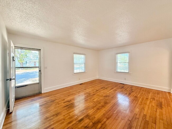 Photo - 2 Bedroom 1 Bathroom Home Located in South Hill, VA