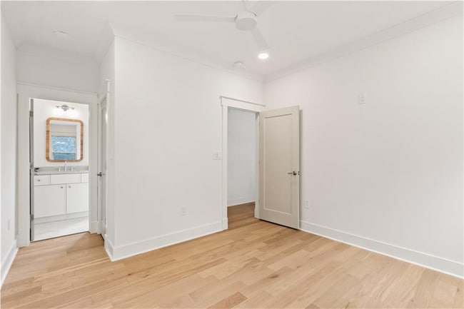 Photo - 205 Whitefoord Ave NE