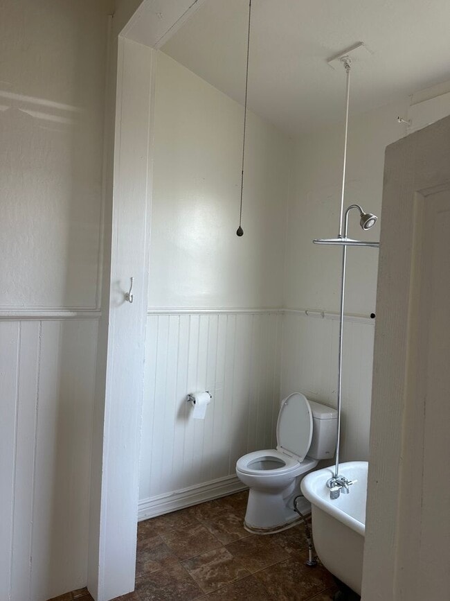 Photo - 734-734 W 4th St Unidad 732 W 4th ST