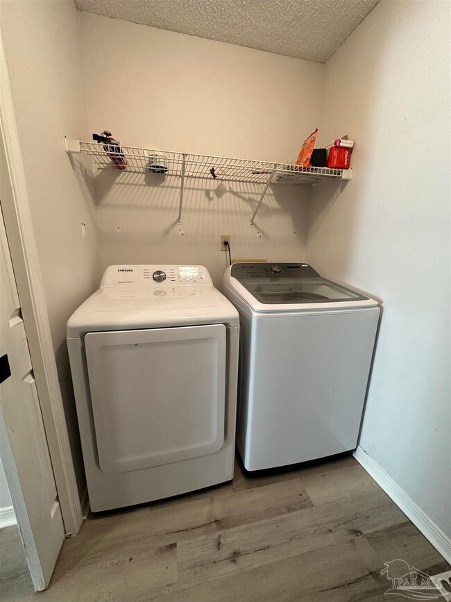 Photo - 280 Bobwhite Dr