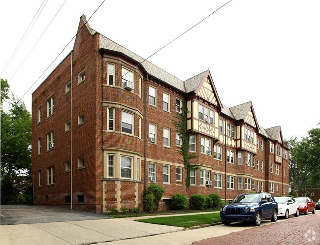 Photo - Clifford Apartments
