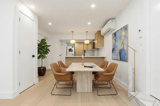 Photo - 704 Eighth Avenue Unidad GARDEN