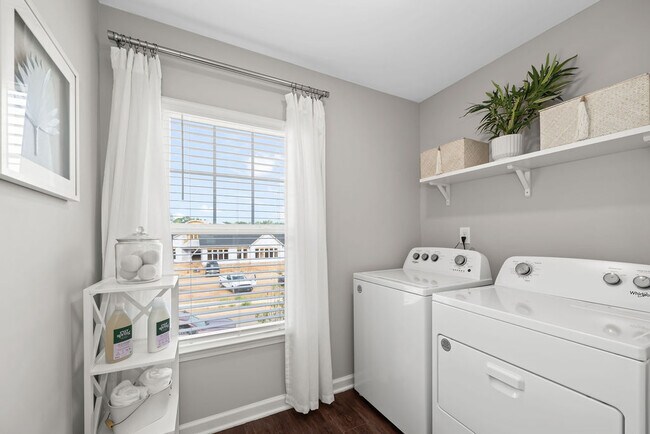 Apartamentos Wayford en Innovation Park — foto de la comunidad