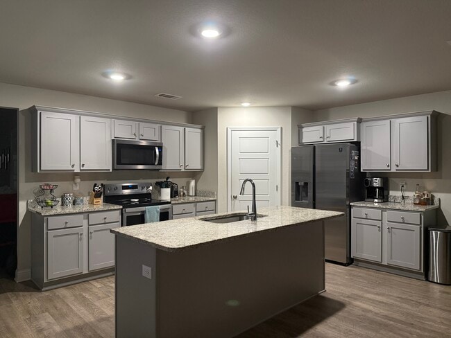 Photo - 6439 Eastland Cir