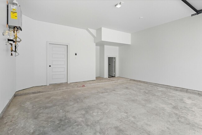 Photo - 2924 El Fenice Ln