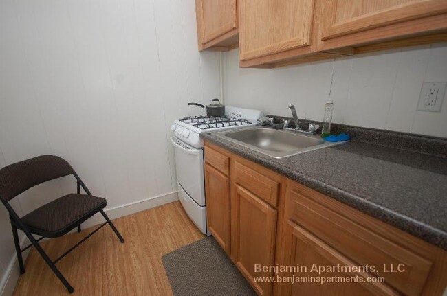 Building Photo - 25 Walbridge St