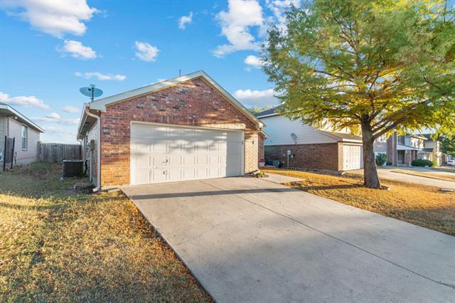 Photo - 9952 Sparrow Hawk Ln