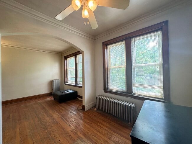 Photo - 4830 W Addison St Unidad S3