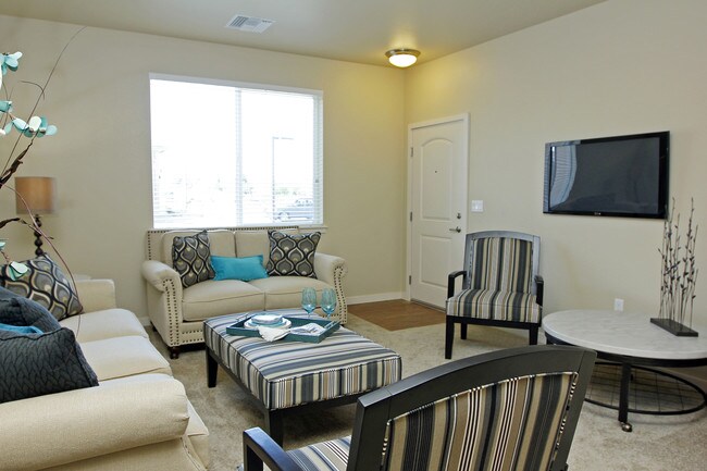 Bristol Pointe Apartments