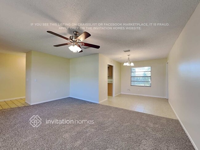 Photo - 1856 Edith St NE