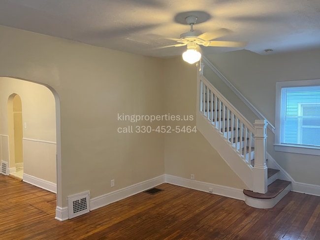 Photo - 1720 Grace Ave NE