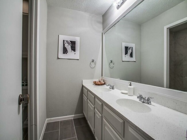 Photo - 9719 Smokefeather Ln
