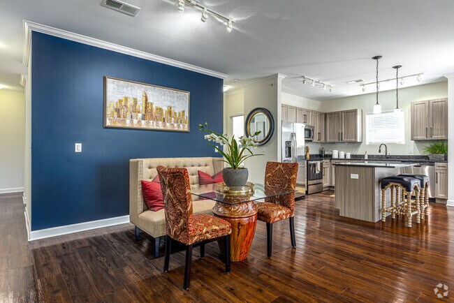 2BR, 2BA - 1380SF