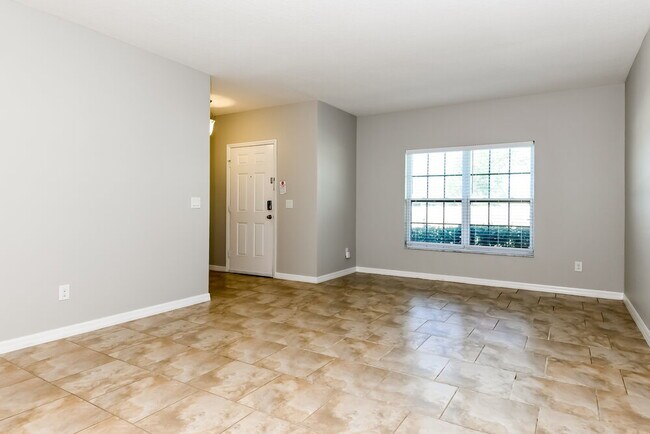 Photo - 346 Vitoria Rd