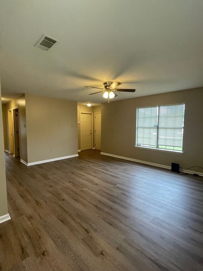 Photo - Updated Home for Rent!