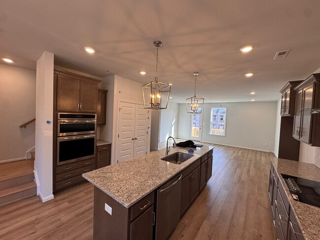 Photo - 112 Avenda Ln