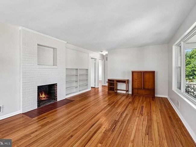 Photo - 1615 Parham Pl