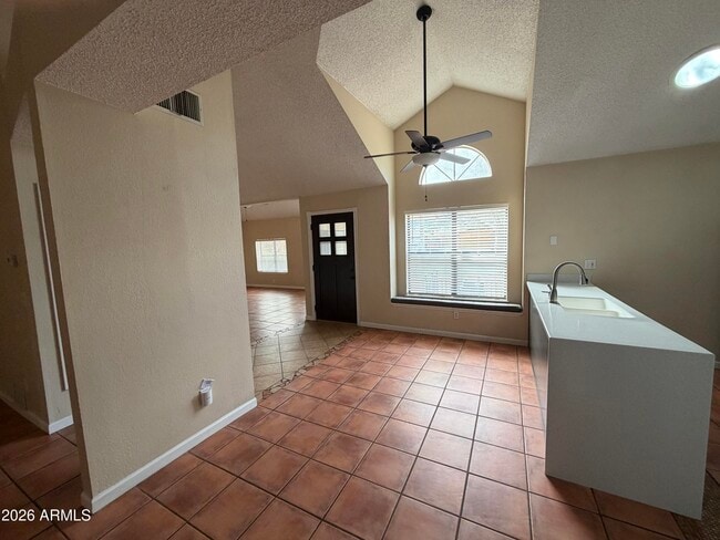 Photo - 1415 Plaza Seca