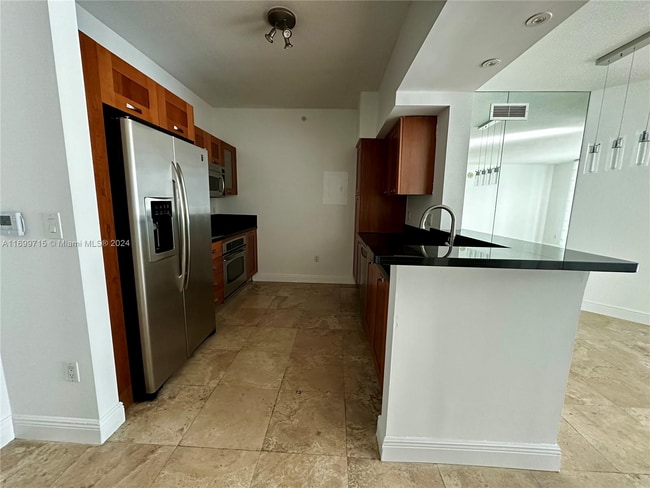 Photo - 186 SE 12th Ter Unidad 1904