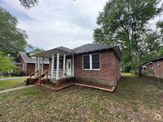 Building Photo - Updated 2/1 Brick House in Celanese- $1,395