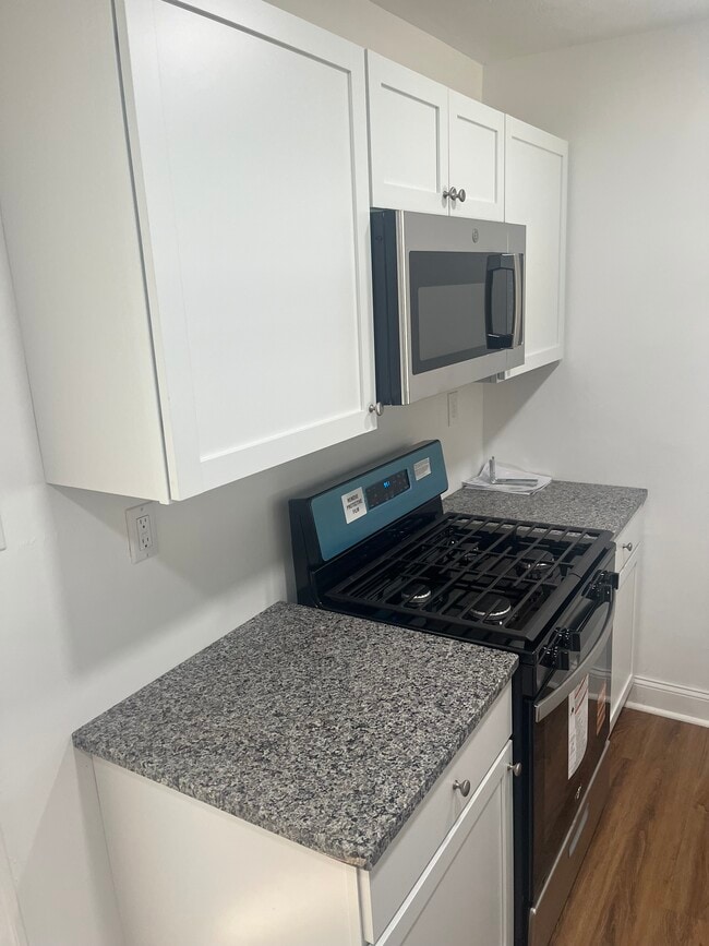 Photo - 106 Larry St