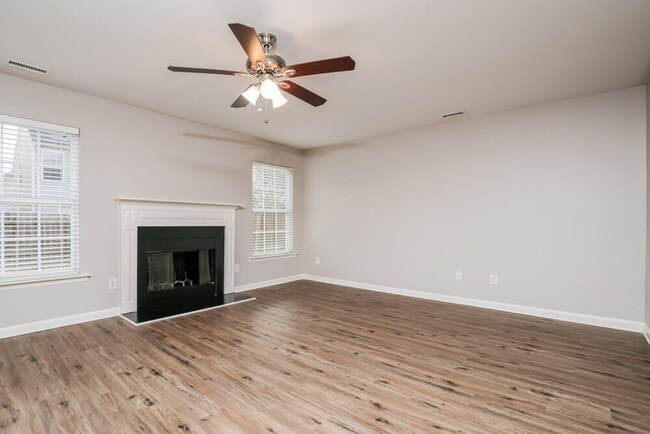 Photo - 1613 Brown Owl Dr