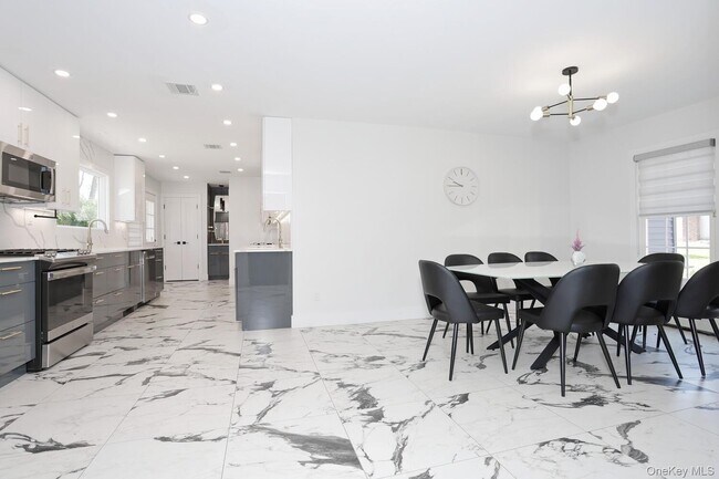 Photo - 10 Millbury St