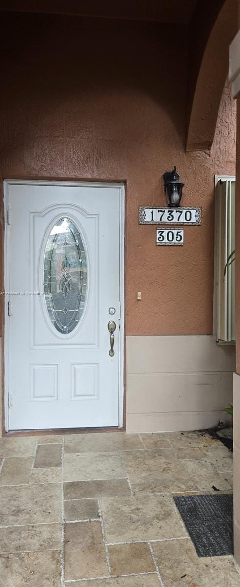 Photo - 17370 NW 69th Ct Unidad 305