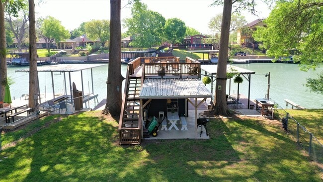 Photo - 1011 Timber Elm