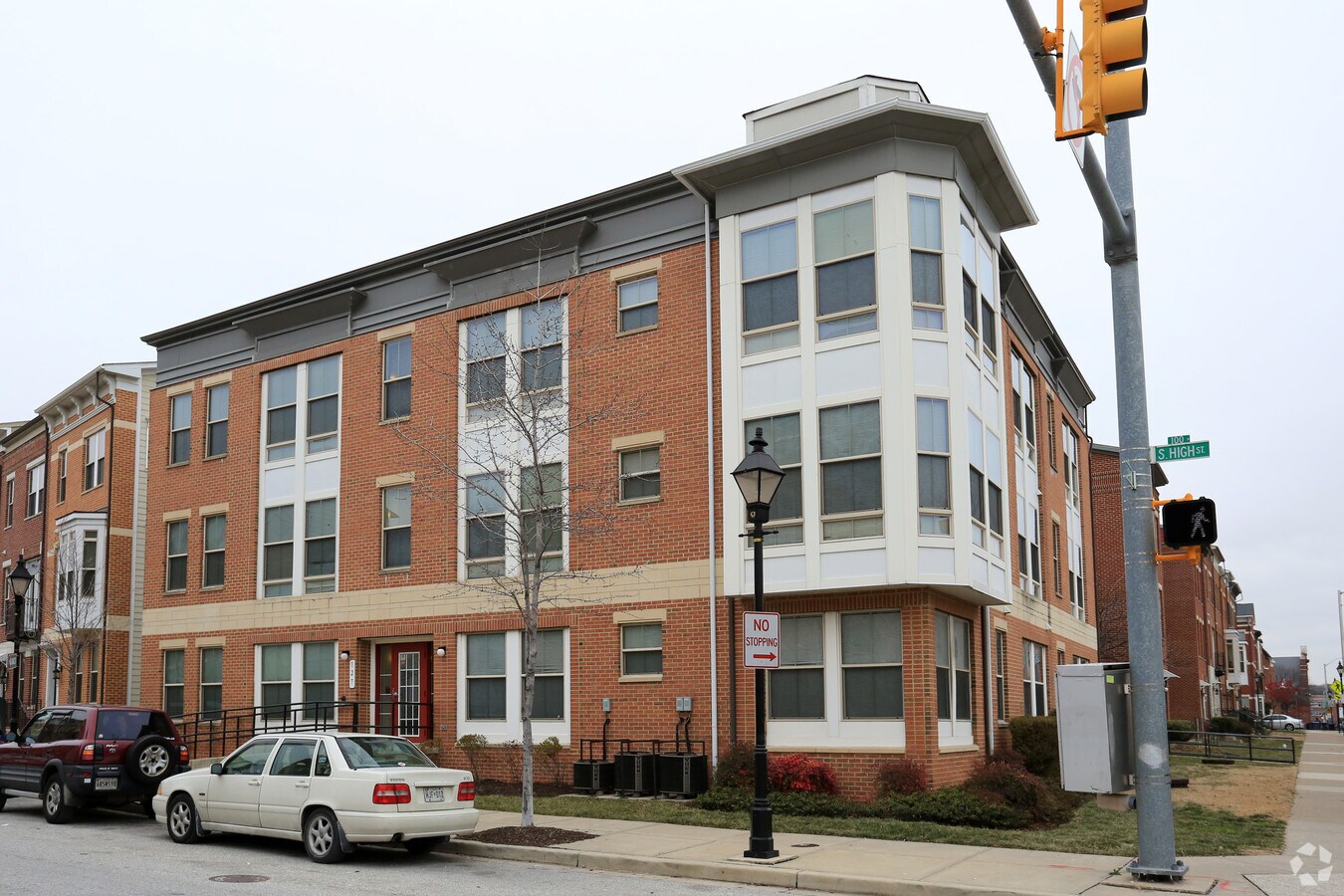 Primary Photo - 127 S High St Apartments