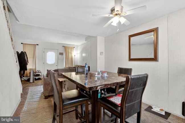 Photo - 1617 S Newkirk St