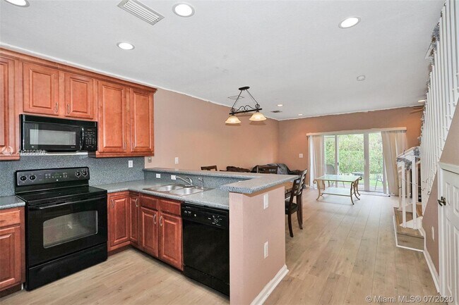 Photo - 2505 NW 31st Ct