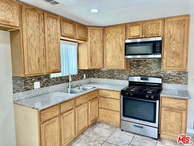 Photo - 13787 De Garmo Ave