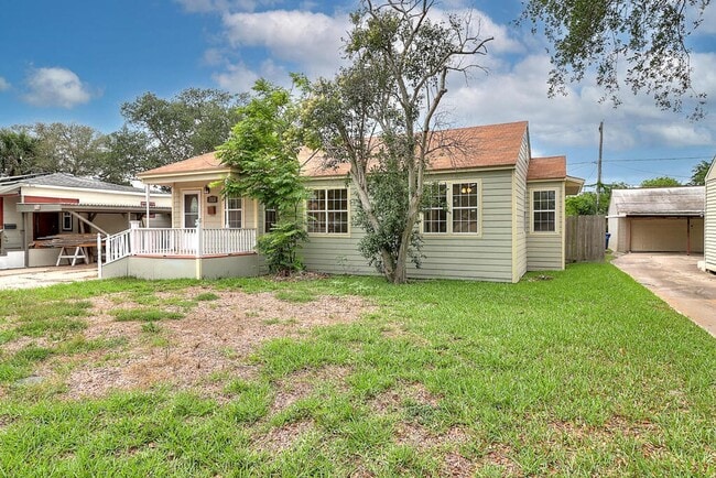 Photo - 722 Ralston Ave