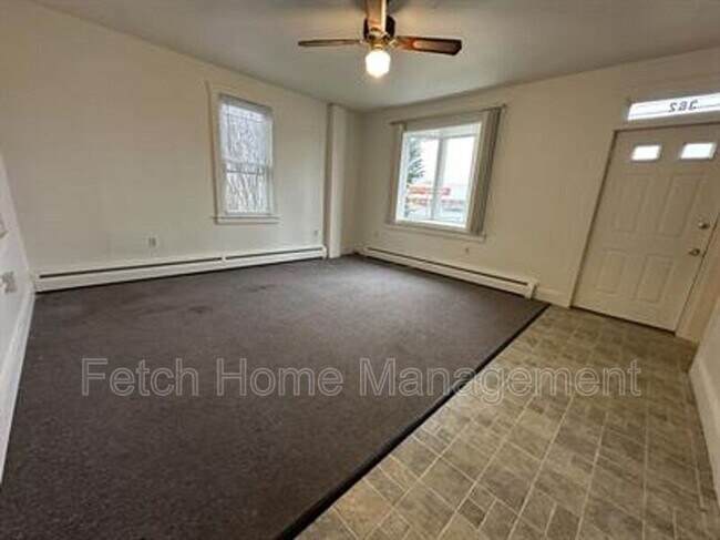 Photo - 362 W Main St