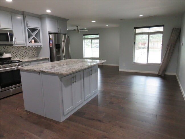 Photo - 1026 Thomas St