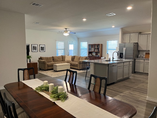 Photo - 2917 Bald Eagle Blvd