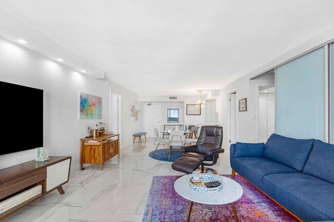 Photo - 6039 Collins Ave Unit 1527