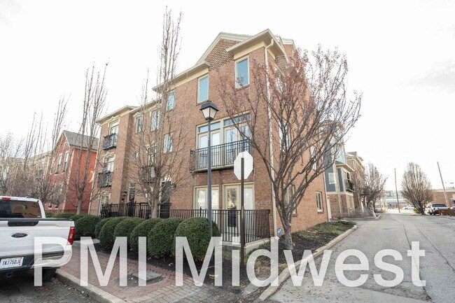 Building Photo - 515 E New York St