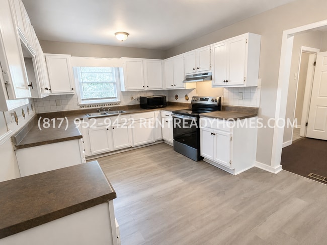 Photo - 1416 Woodward Rd