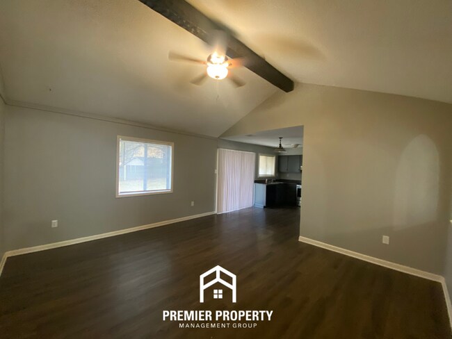 Photo - 4453 Kerwin Dr