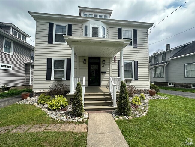 Building Photo - 15 Hillside Ave Rental