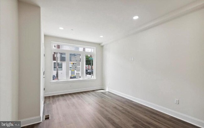 Photo - 619 Cecil B. Moore Ave