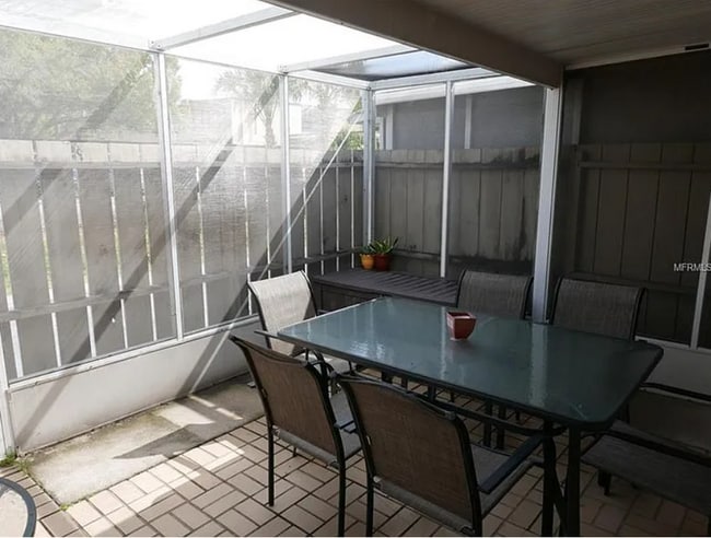 Building Photo - 1811 Clearbrooke Dr Unit B