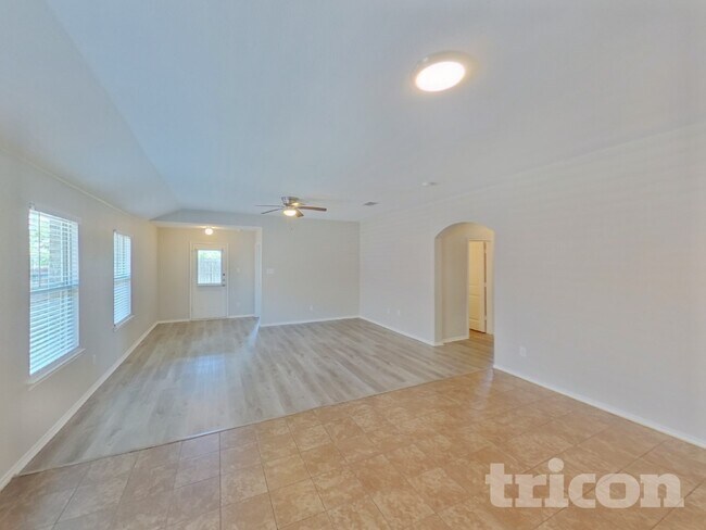 Photo - 1062 Churchill Dr