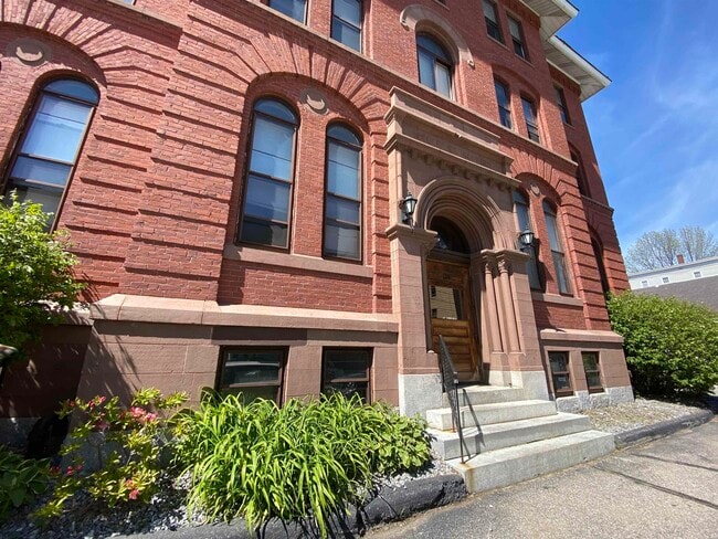 124 Orange St Unit 100