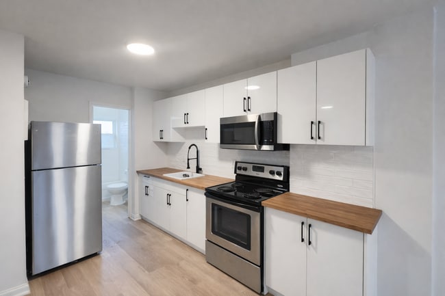 Building Photo - 187 Church St Unit 8