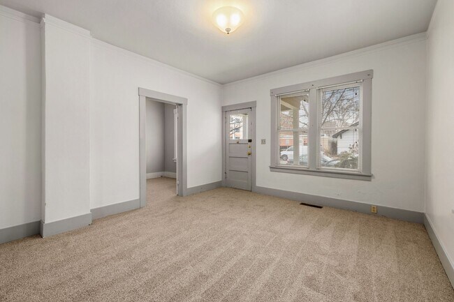 Photo - Charming 3-Bedroom North End Home with Enclosed Patio – Downtown Boise Unidad Cottage