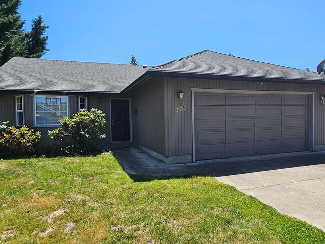 Nice home in South Medford - Nice home in South Medford