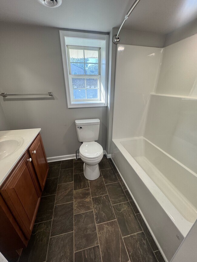 Photo - 445 N Biesecker Rd Unit 445